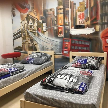 Underground Hostel 基輔 外观 照片