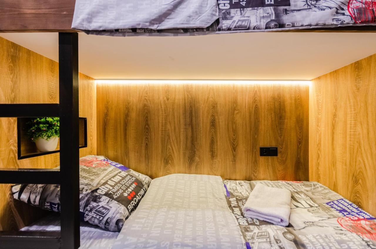 Underground Hostel 基輔 外观 照片