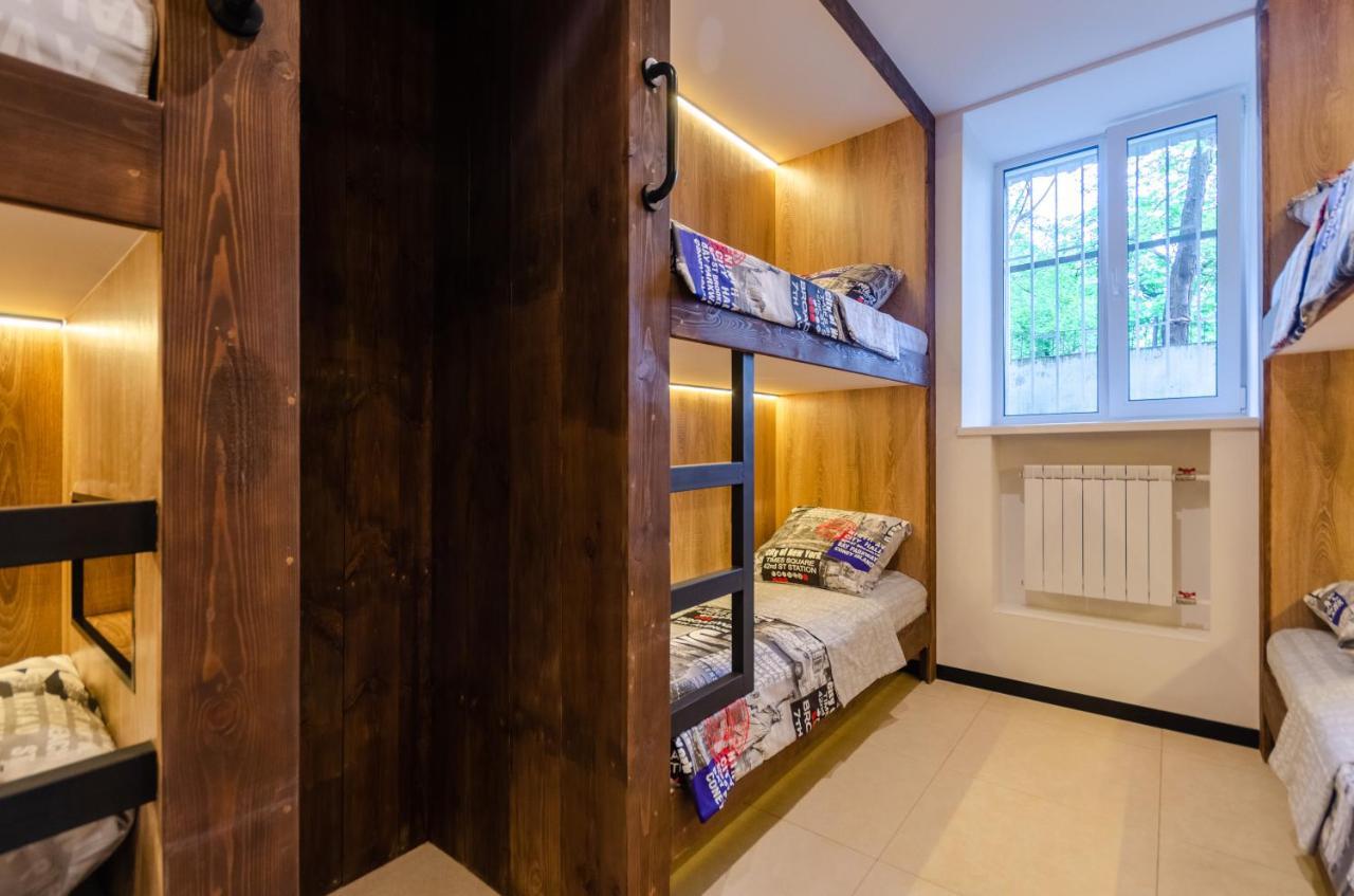Underground Hostel 基輔 外观 照片
